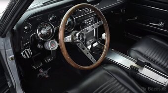 Ford Mustang Fastback 4.7 V8 - 8