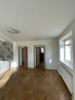 Prodám byt 2+1 - 60m2 Nový Bydžov, zahrada, garáž - 8