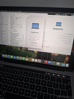 MacBook PRO 13 palců i7 8.Gen 16 RAM 512SSD - 8