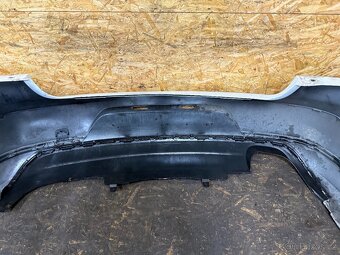 ZADNÍ NÁRAZNÍK VW PASSAT B7 SEDAN - 8