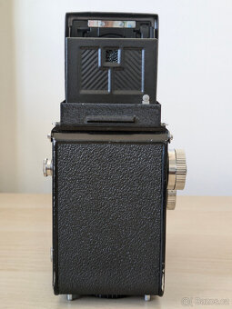 Yashica D vzácný model + přísušenství - 8