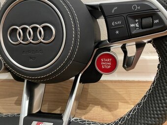 AUDI R8 VOLANT SPORTOVY - START/STOP - DRIVE SELECT - 8