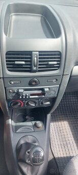 Clio - Najeto 50 000 km - Super stav - 8