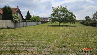 Krásný stavební pozemek v Doubravčicích, 1634 m2, veškeré sí - 8