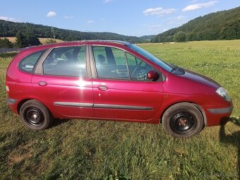 Renault scenic 1.4 - 8