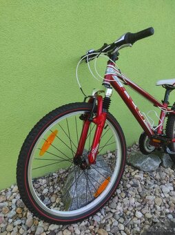 Značkové dětské horské kolo Felt 24" - 8