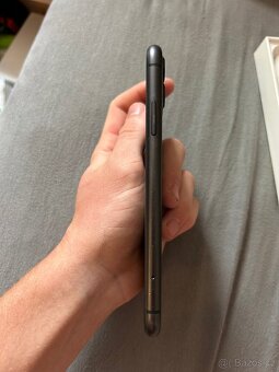 iphone 11 (128GB) - 8