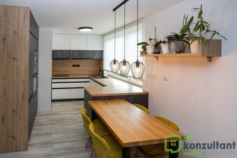 Prodej bytu 3+kk po kompletní rekonstrukci s garáží a balkón - 8