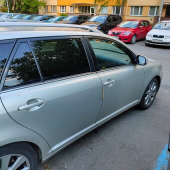 Toyota Avensis Kombi II Diesel - 8