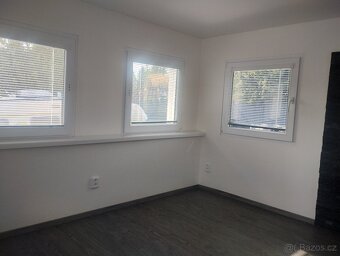 Celoroční mobilní dům 10x3m - 8