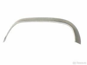 Zadní vnější podběhy na Tatru 613 - 8