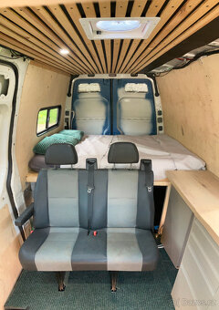 Obytná dodávka VW Crafter - 8
