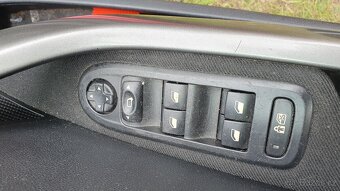 Peugeot 308 1,6 hdi - 8
