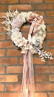 Luxusní Vánoční věnec Zimní Růže v pudrových tónech - 8