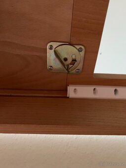 Rozkládací jídelní stůl - 8