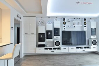 Prodej rodinného domu 4+kk, 3+kk a 2+kk, 250 m2, pozemek 196 - 8