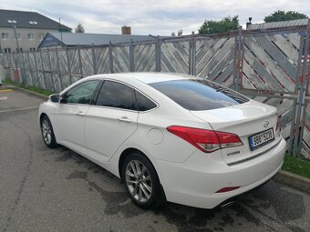 Hyundai i40 sedan, 1.7 crdi, 6st. manuál - 8
