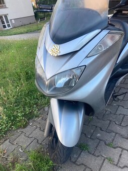 Yamaha Mayesty 400i - 8