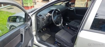 Opel Astra G 1.8 85kW, benzín, hatchback - 8