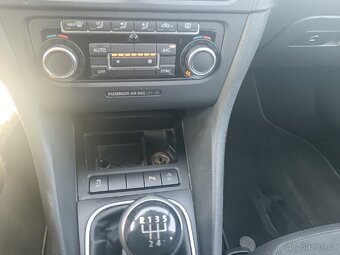 VW GOLF 6 TE GENERACE 1,6 TDI - 8