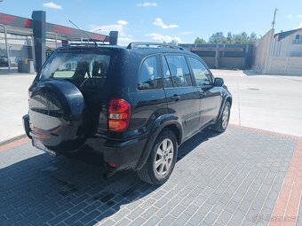 Toyota RAV4 2,0D 4x4 - 8