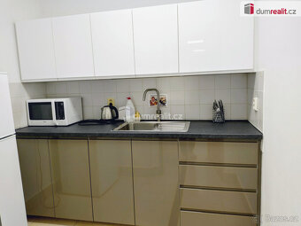 Kancelářské prostory 48 m2 Žerotínova ul. Praha 3-Žižkov - 8