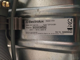 Horem plněná pračka Electrolux 6kg 1000 ot., málo používaná - 8