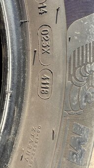 Prodám sadu celoročních pneu Michelin 225/60 R18 104W - 8