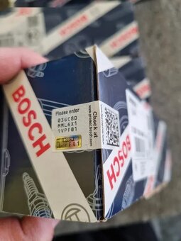 4x Vstřikovací ventil BOSCH 0 261 500 494 - 8