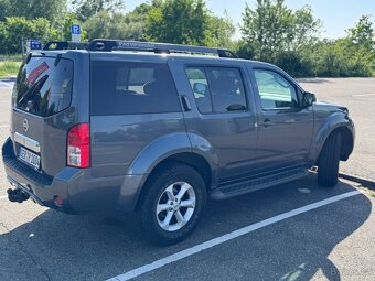 Nissan Pathfinder 2.5 dCi LE Aut. 140kw - 8