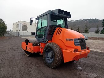 Válec HAMM 3307 - 8