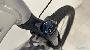 ZÁNOVNÍ SPECIALIZED ROCKHOPPER EXPERT, rám M - 8