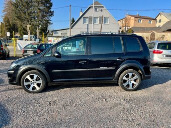 VW Touran Cross 1.4 TSI 125 kW DSG Servis,Stav - 8