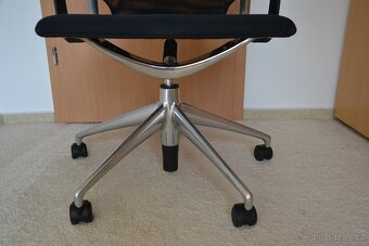 Kancelářská židle Vitra Alberto Meda Chair PC 43 000,- - 8