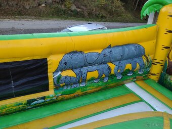 Profi skákací hrad - 8