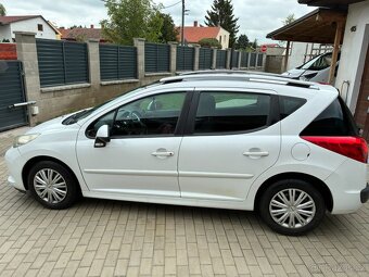 Peugeot 207 - 8