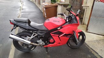 Daelim Roadwin 125 r - 8