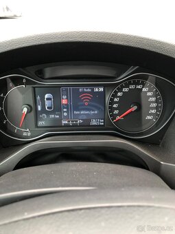 Ford S-Max - 8