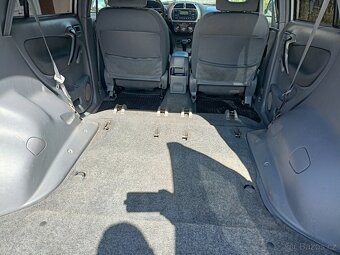 Toyota RAV4 2.0i 110kw 4x4 - 8