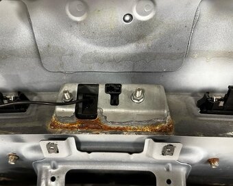 Páté dveře bílá barva LB9A VW Passat B6 kombi r.v. 2009 - 8