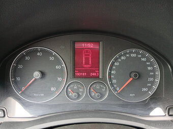 Volkswagen Golf 1.6i 75kW Trendline - 8