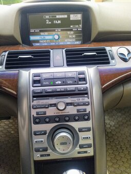 Honda Legend KB1 3.5 V6 VTEC SH-AWD - dva vozy - 8