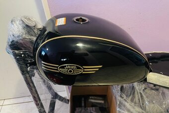 Nová nádrž Jawa Scrambler - 8