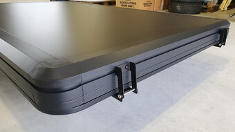 Střešní autostan AVH Low Profile - 8