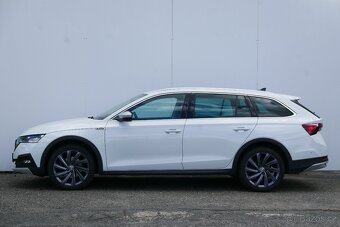 Škoda Octavia Scout - 8