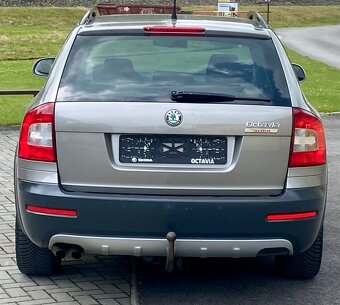 Škoda Octavia SCOUT 2.0 TDI CR DSG 4X4 103KW COMBI ELEGANCE - 8