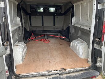 Renault trafic - 8