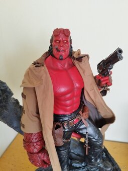 Hellboy II The Golden Army - Soška -Statue 1/4 Hellboy 70 cm - 8