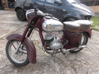 MOTO - 8