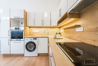 PRODEJ  STYLOVÉHO BYTU 3+KK S TERASOU - 8